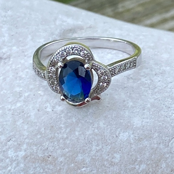 Simulated sapphire sterling silver ring with zircon accents size 8 - Picture 9 of 13
